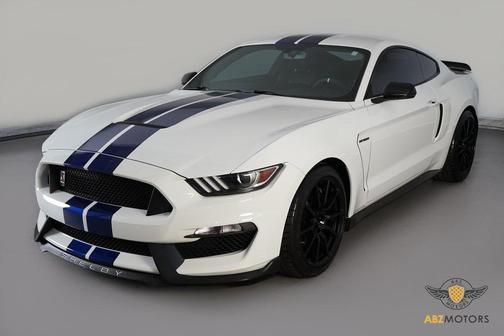 2016 Ford Shelby GT350 Base