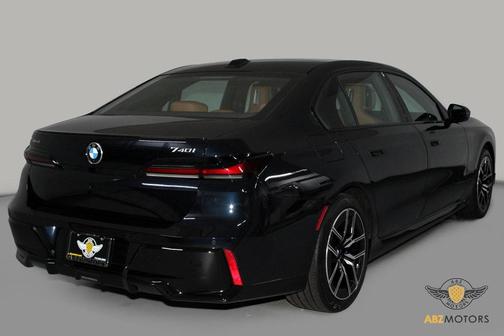 2025 BMW 740 xDrive