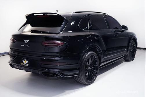 Black 2021 Bentley Bentayga Speed
