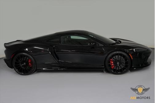 2023 McLaren GT Base