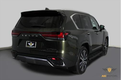 2025 Lexus LX 700h Luxury