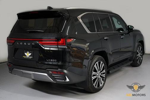 2025 Lexus LX 600 Luxury