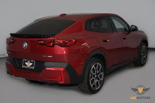 2025 BMW X2 xDrive28i