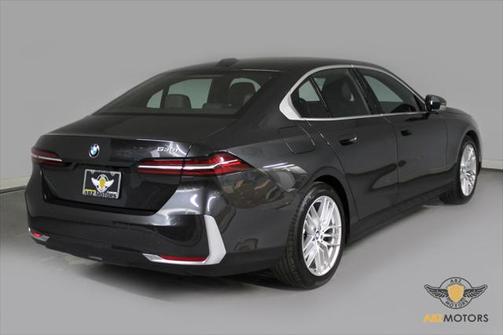 2024 BMW 530 i