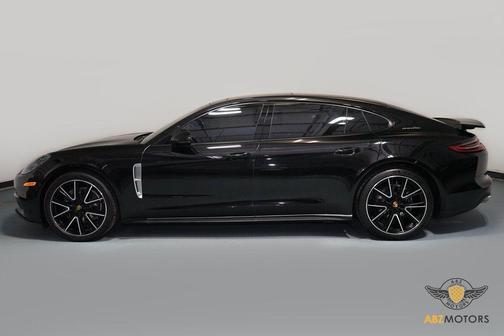 2020 Porsche Panamera 4 Executive