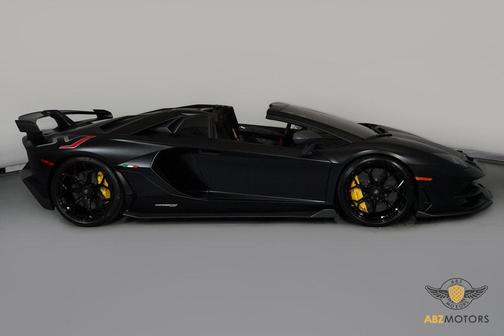 2021 Lamborghini Aventador SVJ Roadster