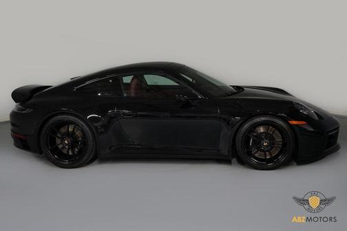 2022 Porsche 911 Carrera GTS