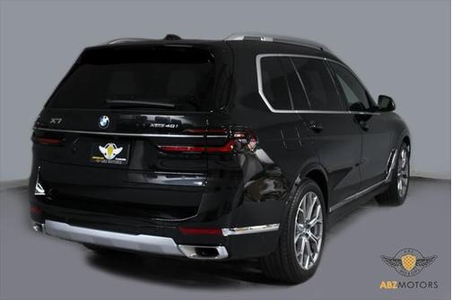 2025 BMW X7 xDrive40i