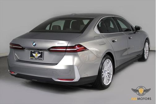 2024 BMW 530 i