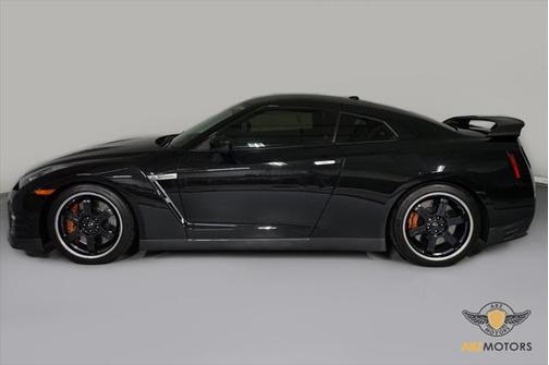 2014 Nissan GT-R Black Edition
