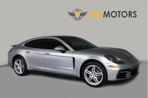 2018 Porsche Panamera 4S
