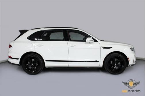 2022 Bentley Bentayga V8
