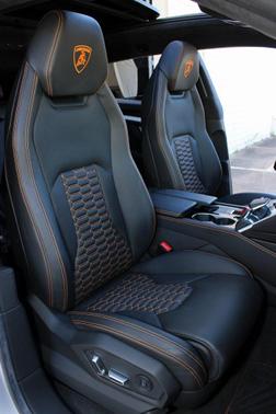 2020 Lamborghini Urus Base