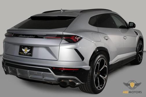 2020 Lamborghini Urus Base