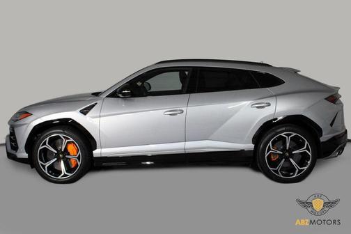 2020 Lamborghini Urus Base