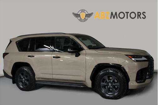 2025 Lexus LX 700h Overtrail