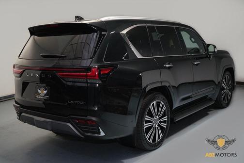 2026 Lexus LX 700h Luxury