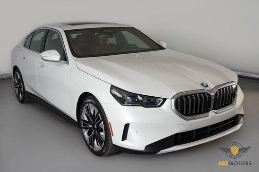 2025 BMW 530 i