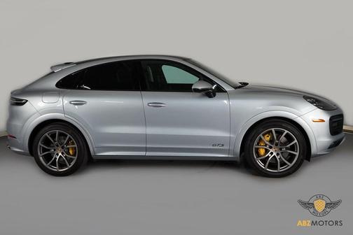 2023 Porsche Cayenne GTS