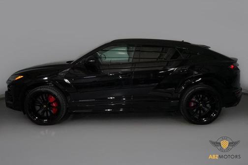 2021 Lamborghini Urus Base