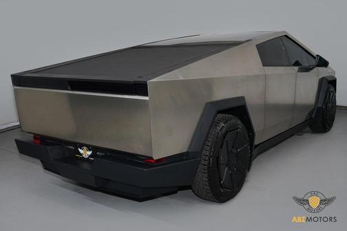 2024 Tesla Cybertruck Cyberbeast