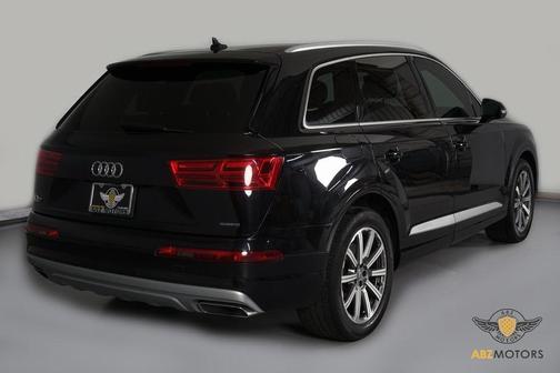2019 Audi Q7 45 Premium Plus