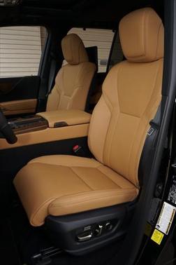 2025 Lexus LX 700h Luxury