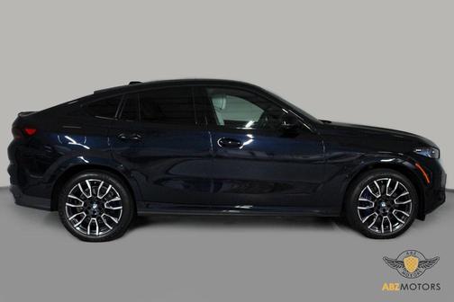 2024 BMW X6 M60i