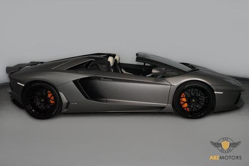 2015 Lamborghini Aventador LP700-4