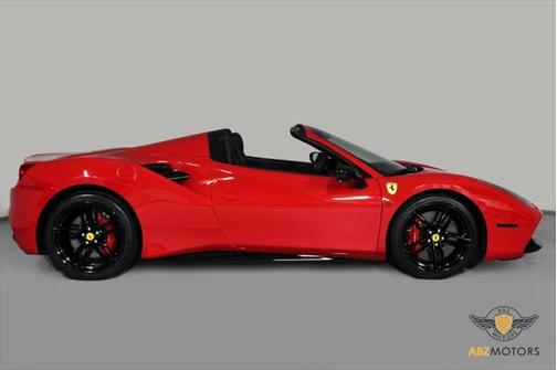 2017 Ferrari 488 Spider Base