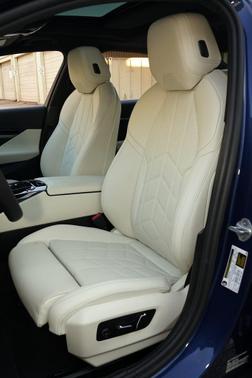 2025 BMW 530 i