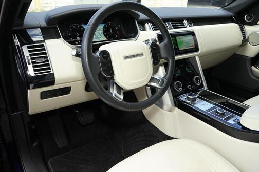 2022 Land Rover Range Rover Base