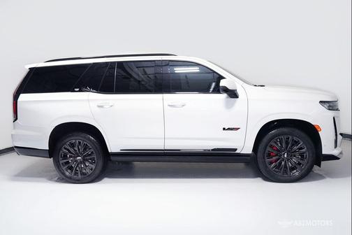 Crystal White Tricoat 2024 Cadillac Escalade V-Series