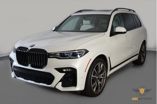 2022 BMW X7 M50i