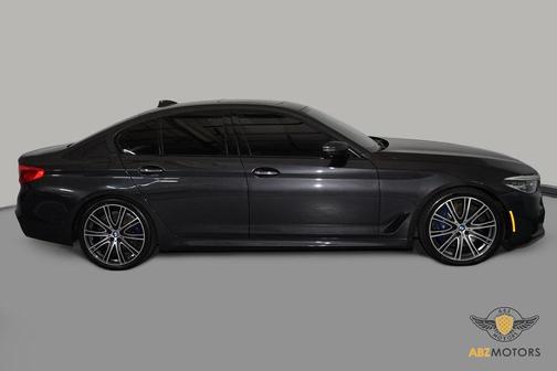 2017 BMW 540 540i
