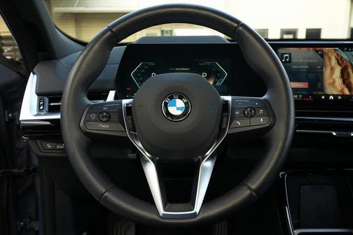 2025 BMW X2 xDrive28i