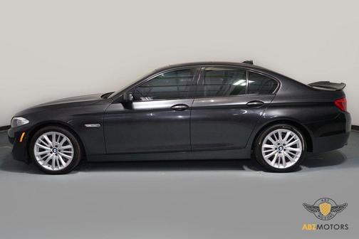 2011 BMW 550 550i