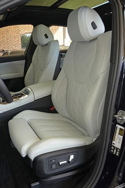 2025 BMW X6 xDrive40i