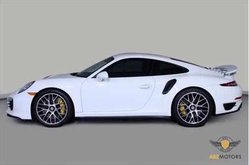 2015 Porsche 911 Turbo S