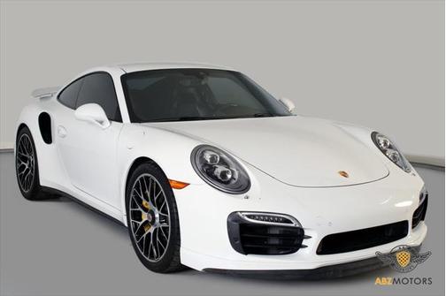 2015 Porsche 911 Turbo S