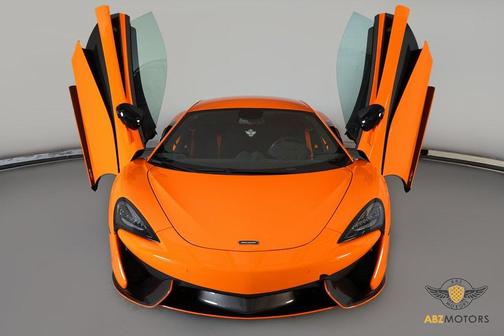2017 McLaren 570S Base