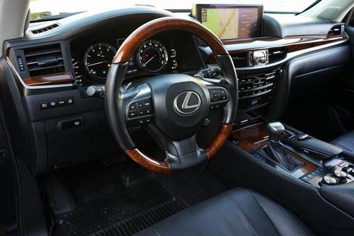 2017 Lexus LX 570 Base