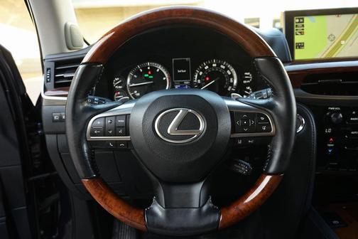 2017 Lexus LX 570 Base