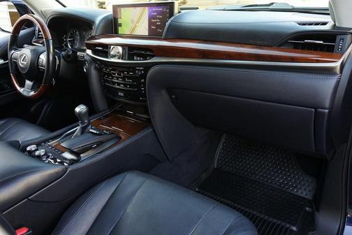 2017 Lexus LX 570 Base