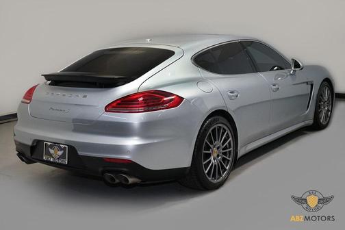 2014 Porsche Panamera 4