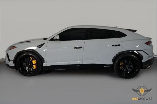 2024 Lamborghini Urus Performante