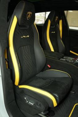 2024 Lamborghini Urus Performante