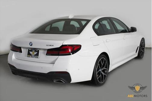 2022 BMW 530 i