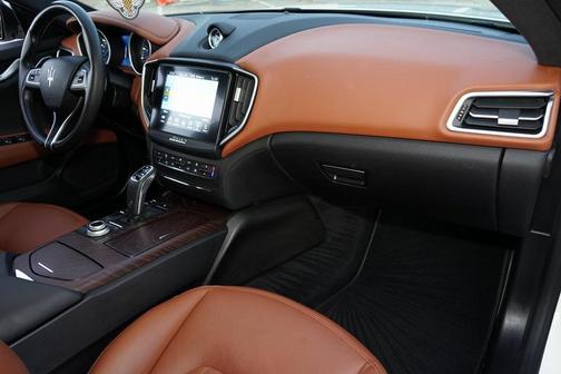 2020 Maserati Ghibli Base