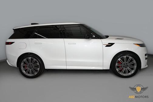 2025 Land Rover Range Rover Sport SE